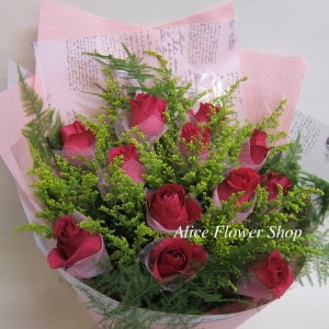桃紅玫瑰12朵精美花束