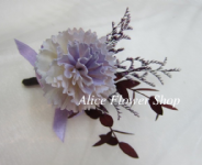 淡紫康乃馨乾燥胸花